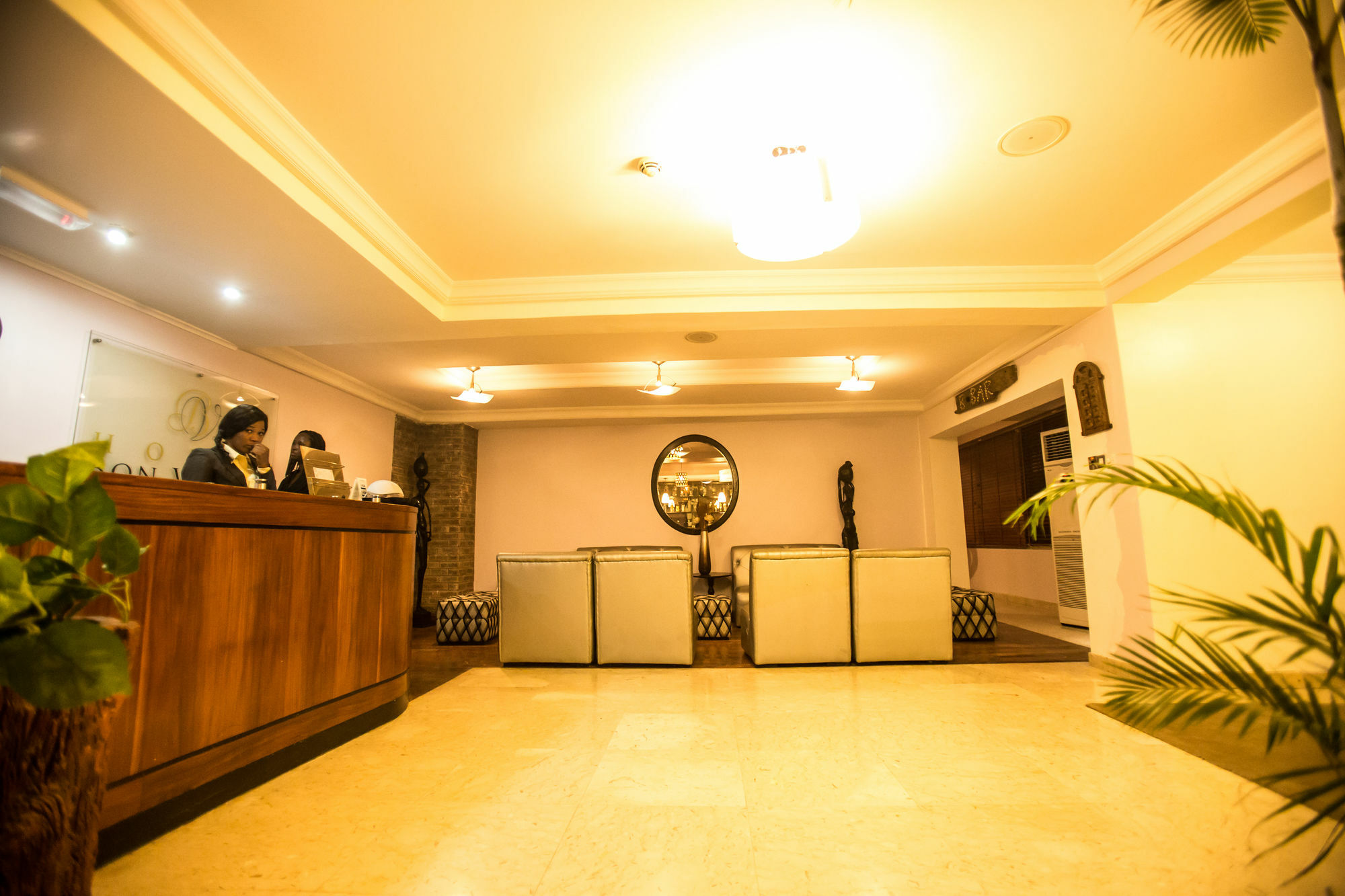 Hotel Bon Voyage Lagos Extérieur photo